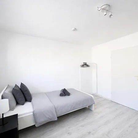 Apartamento Sap00-01 Monteurwohnungen In
